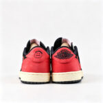 Air Jordan 1 Retro Low Bred (2015) - Image 2